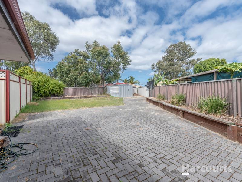 12B Yeaman Court, KOONDOOLA, WA 6064