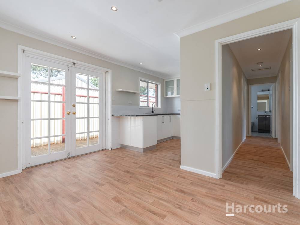 12B Yeaman Court, KOONDOOLA, WA 6064