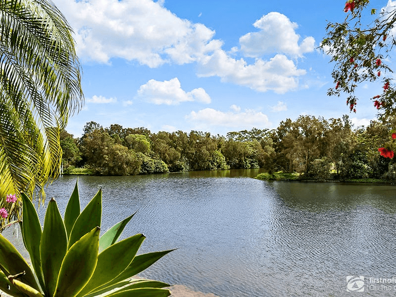 5 Allenton 125 Santa Cruz Boulevard, CLEAR ISLAND WATERS, QLD 4226