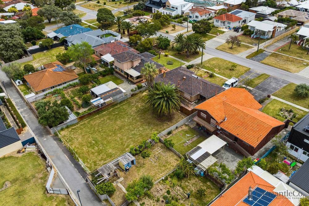 10B Biddles Lane, White Gum Valley, WA 6162