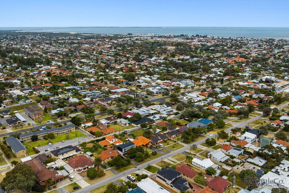 10B Biddles Lane, White Gum Valley, WA 6162