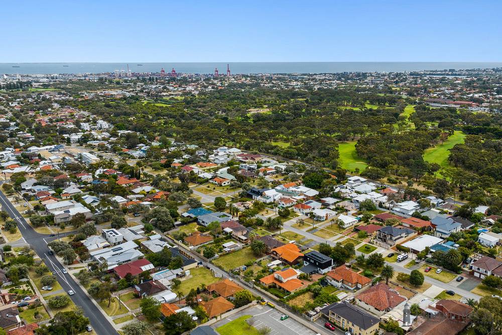 10B Biddles Lane, White Gum Valley, WA 6162