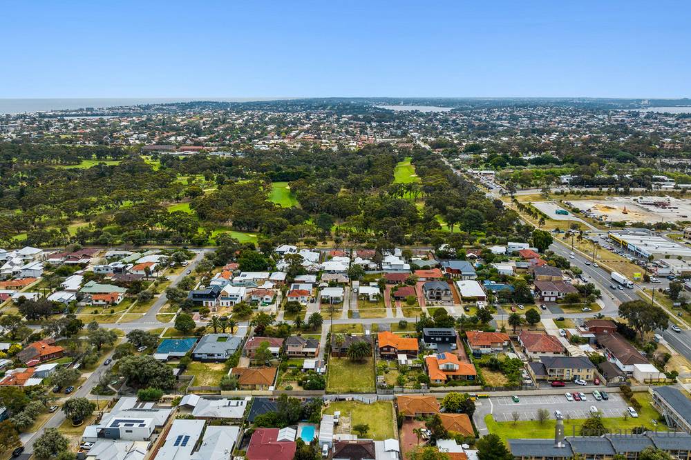 10B Biddles Lane, White Gum Valley, WA 6162