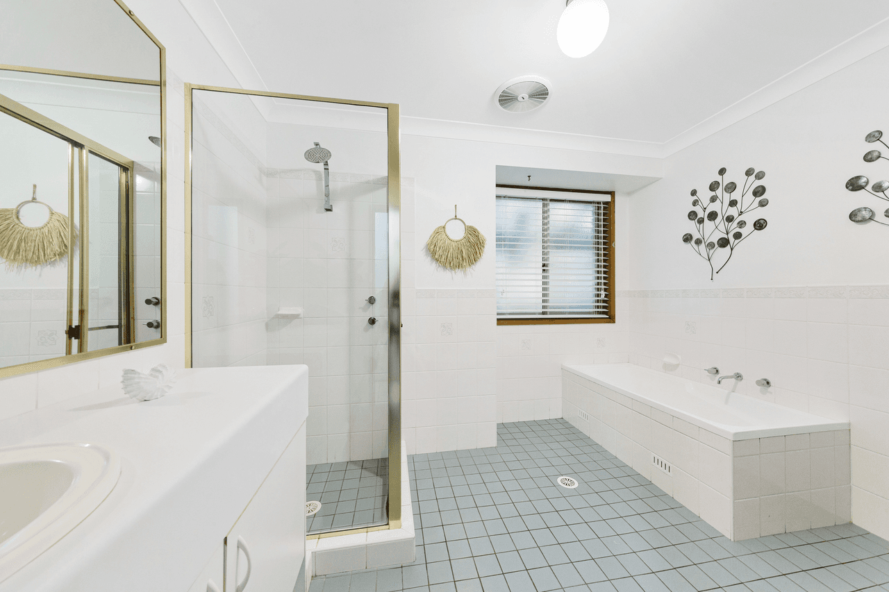 19 Barclay Close, Kariong, NSW 2250