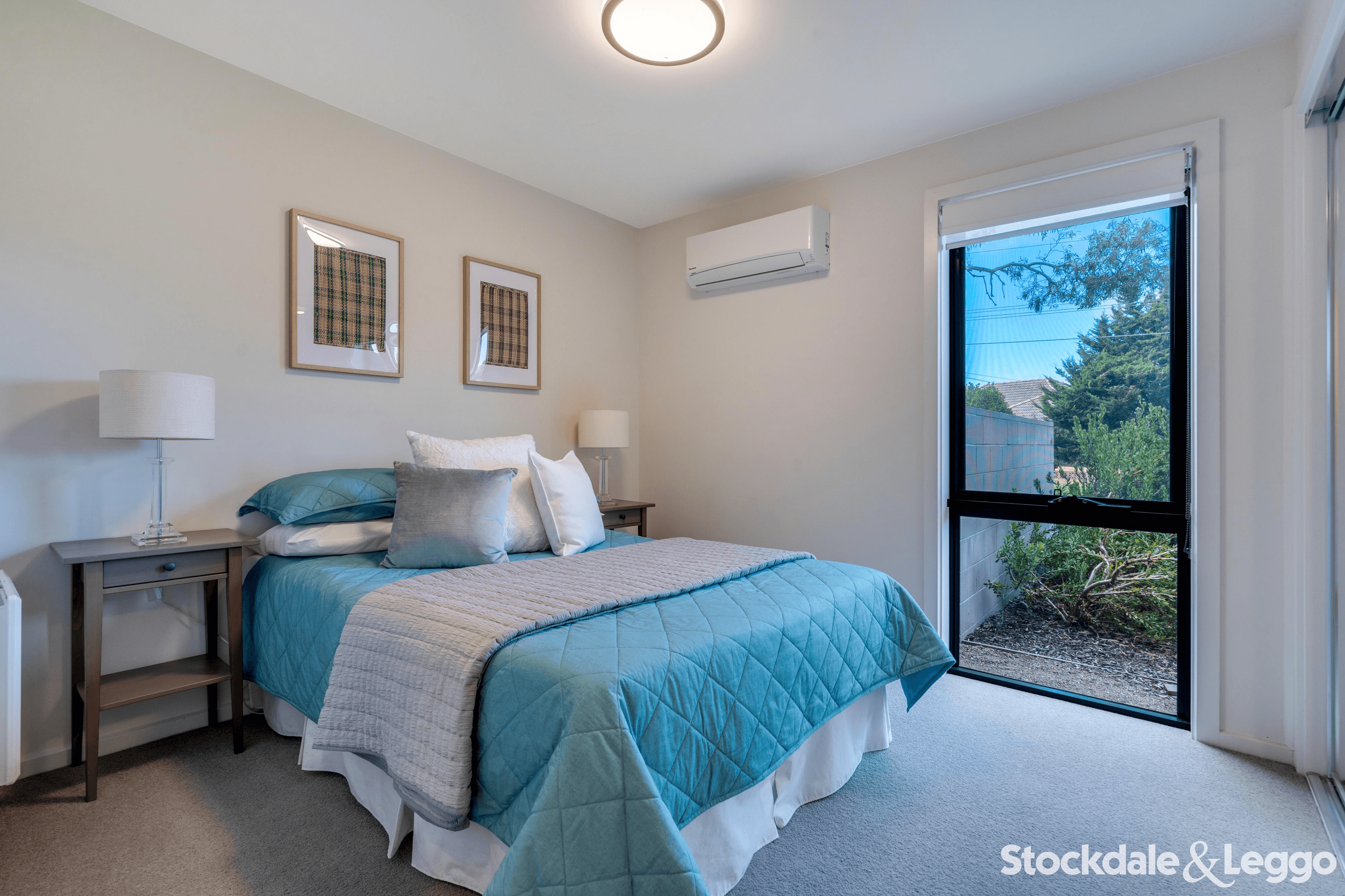 2 Poble Walk, AVONDALE HEIGHTS, VIC 3034