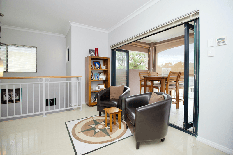 2/138 Lewington Street, ROCKINGHAM, WA 6168