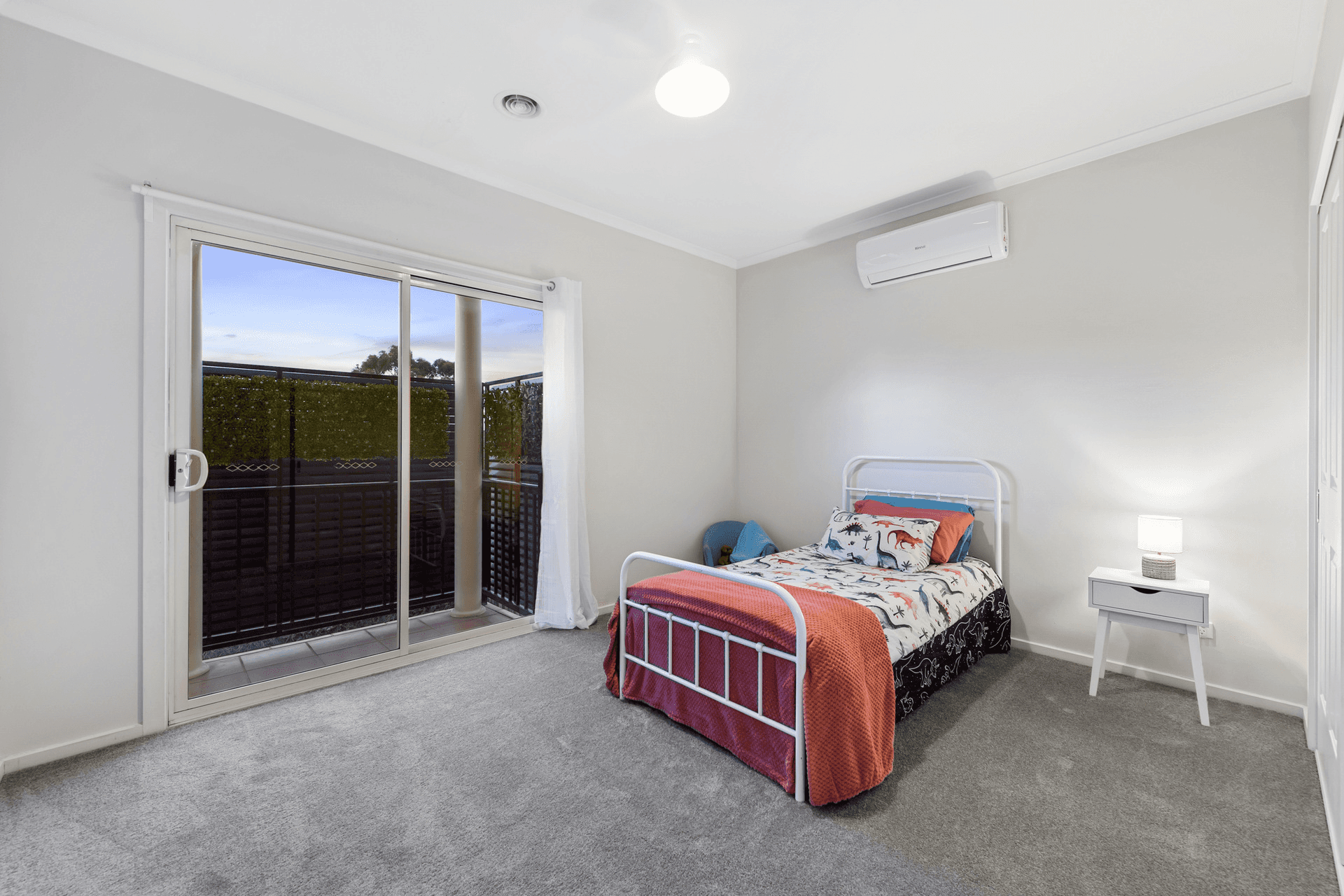 4/1A Thorogood Court, Taylors Lakes, VIC 3038