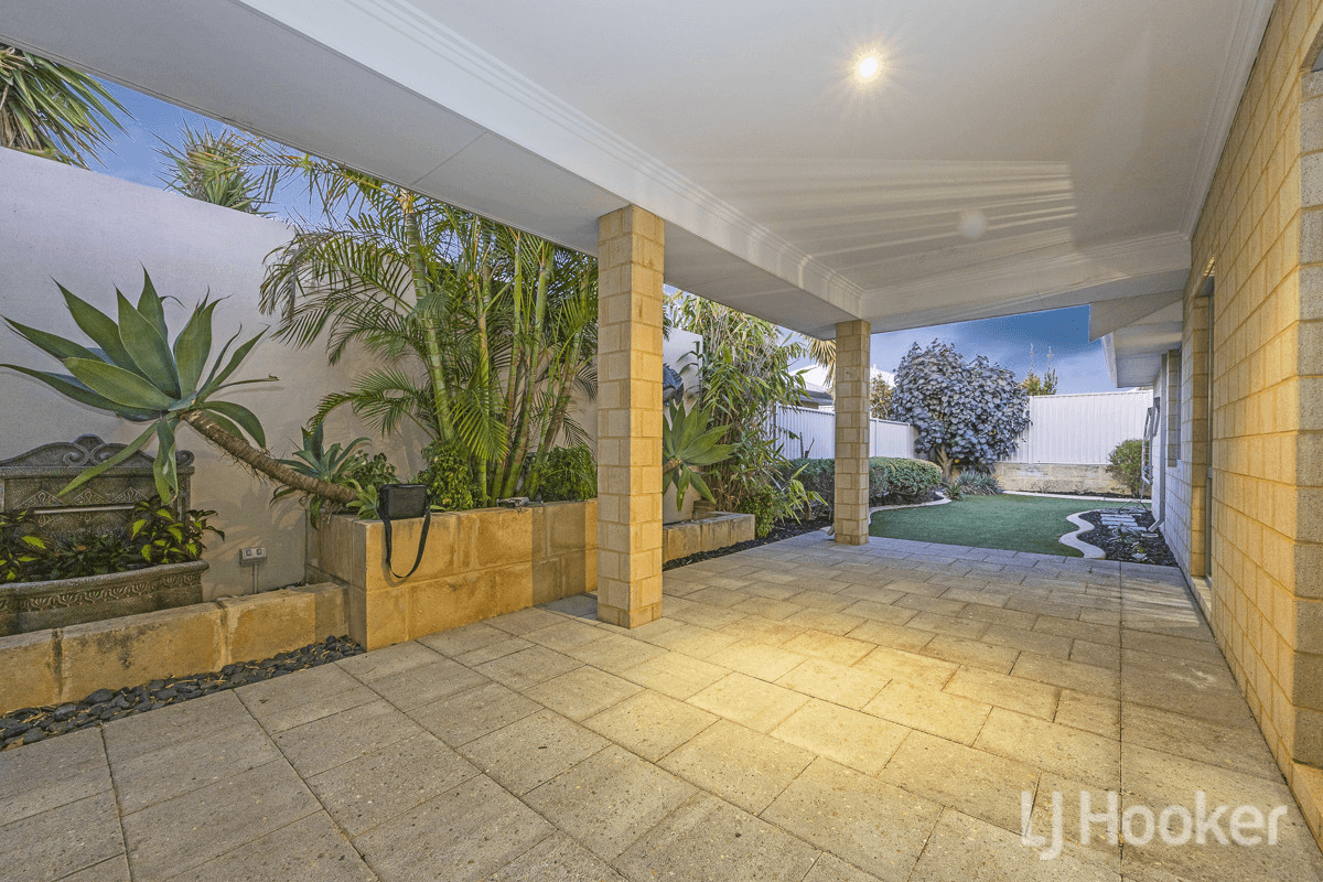 18 Gangway Turn, ALKIMOS, WA 6038