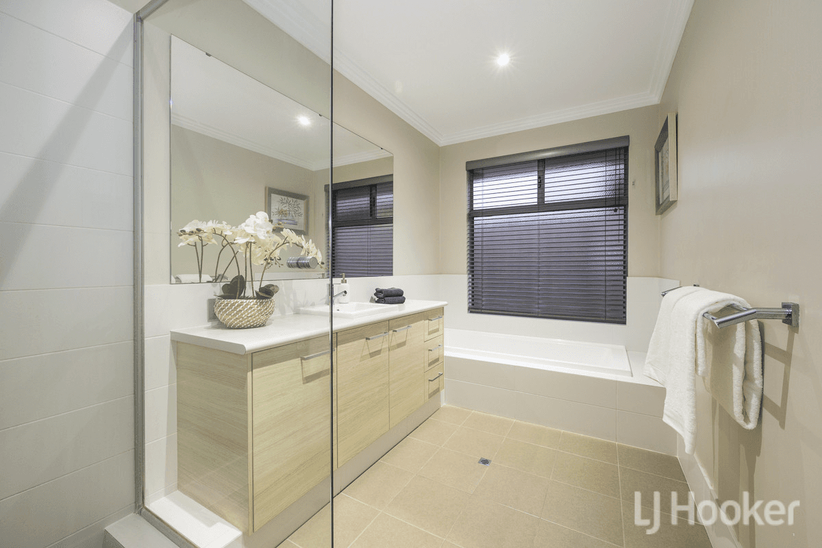 18 Gangway Turn, ALKIMOS, WA 6038