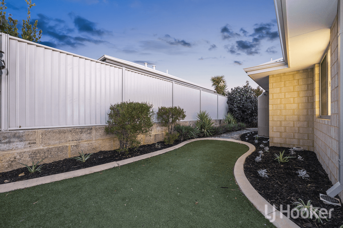 18 Gangway Turn, ALKIMOS, WA 6038