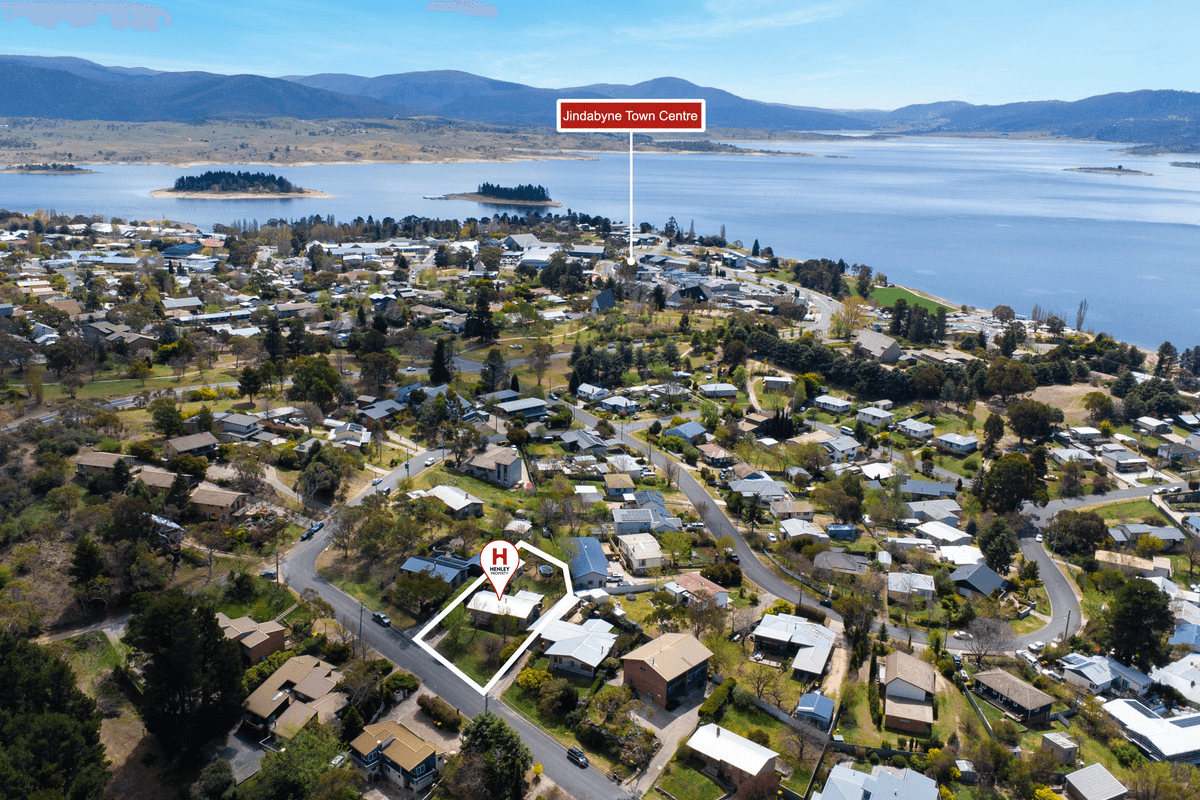 11 Cobbon Crescent, Jindabyne, NSW 2627