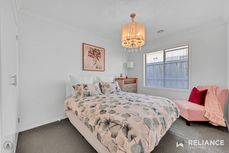 27 Tamborine Avenue, Point Cook, VIC 3030