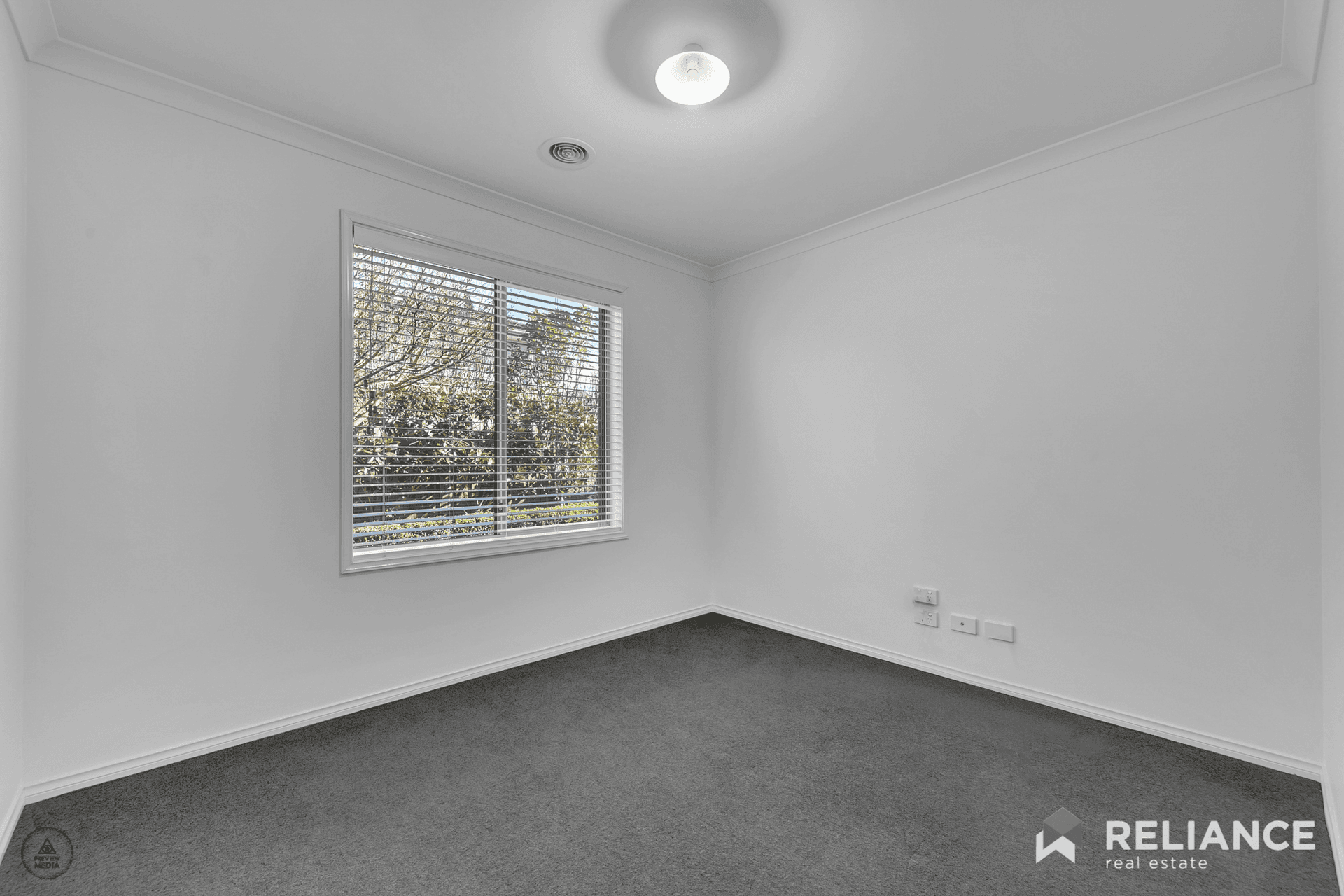 27 Tamborine Avenue, Point Cook, VIC 3030