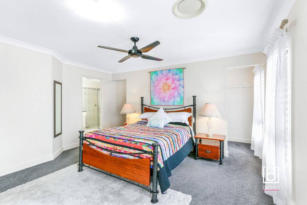 24 Watergum Road, WOONGARRAH, NSW 2259