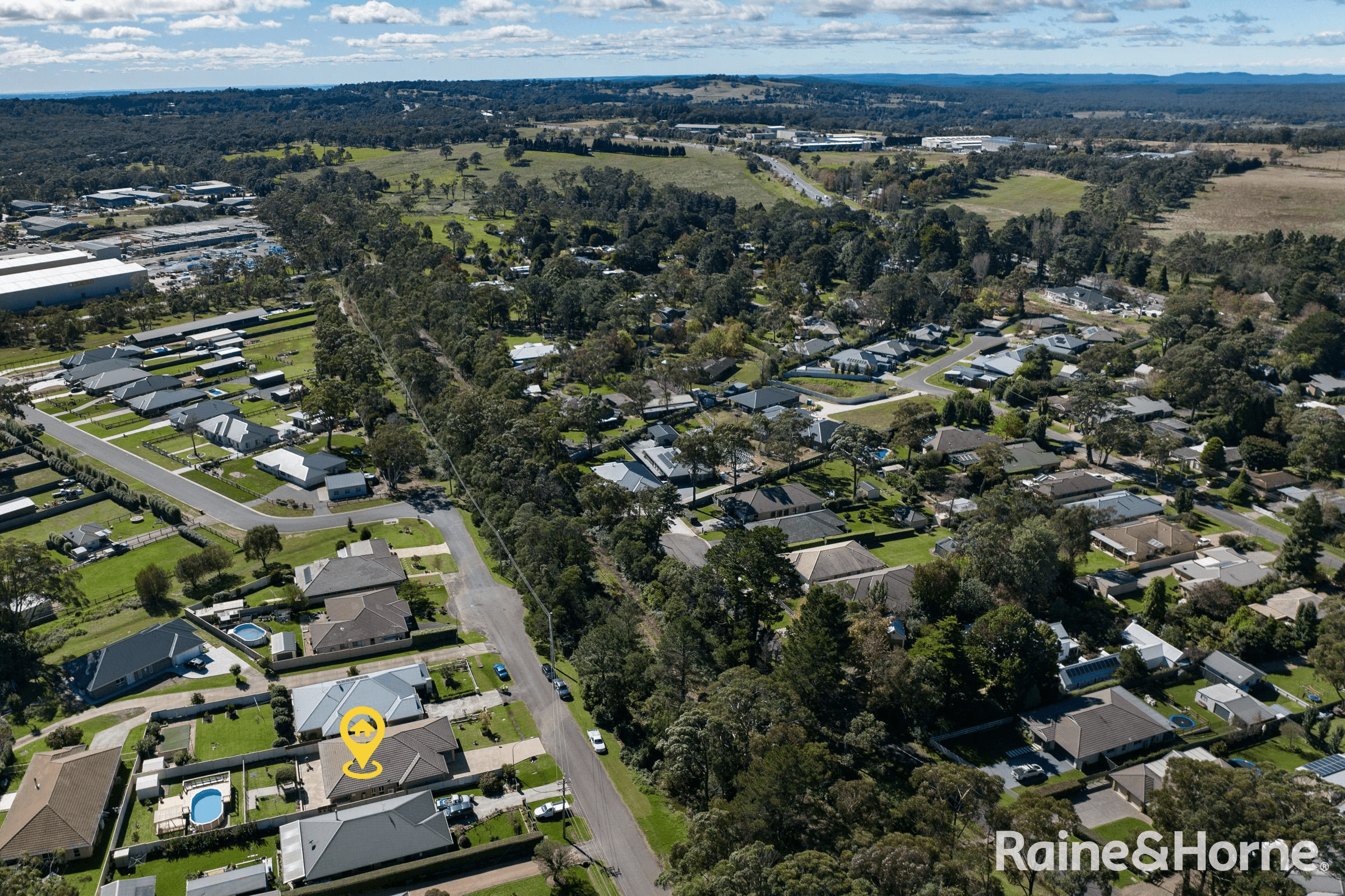 6 Railway Terrace, WILLOW VALE, NSW 2575