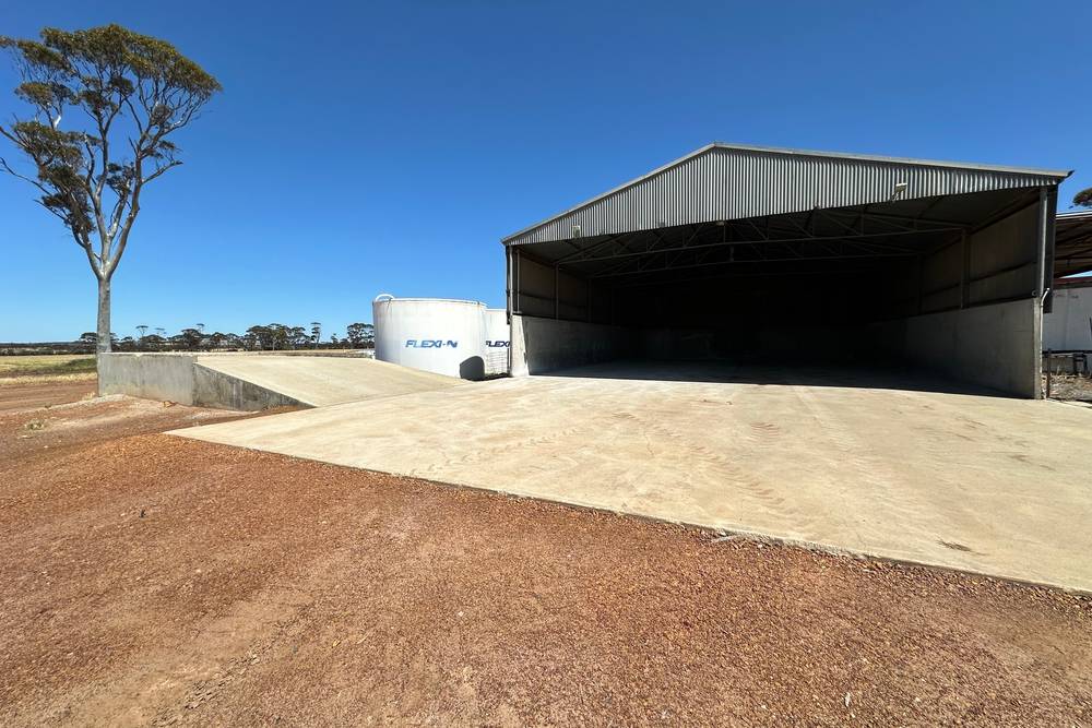 3279 Calzoni Road, Hyden, WA 6359