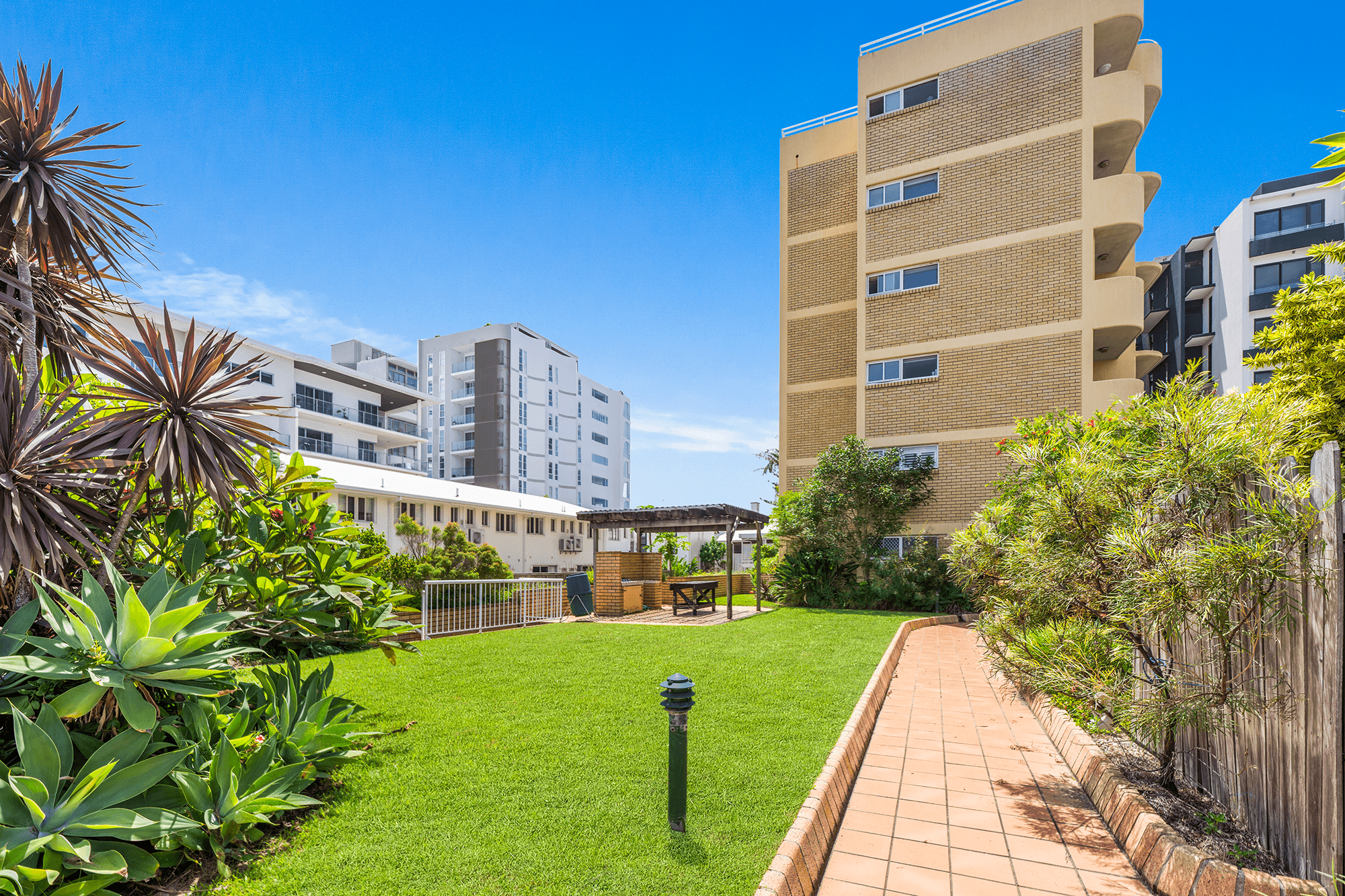 2/1439 Gold Coast Highway, PALM BEACH, QLD 4221