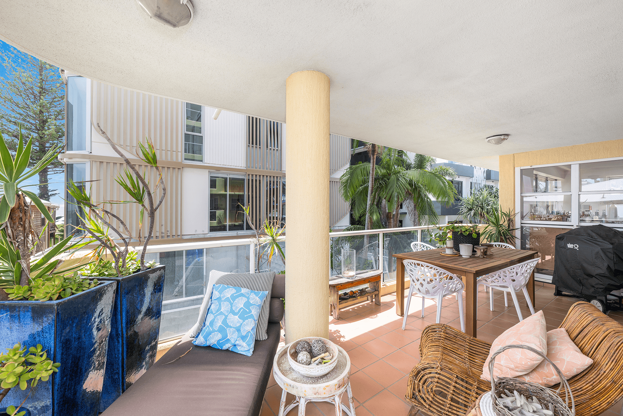 2/1439 Gold Coast Highway, PALM BEACH, QLD 4221