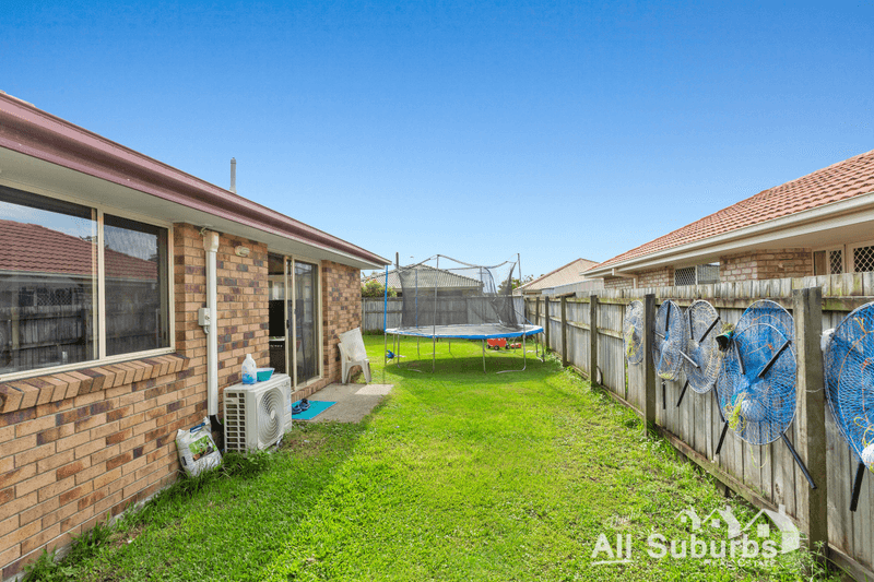 18 Clayton Court, CRESTMEAD, QLD 4132