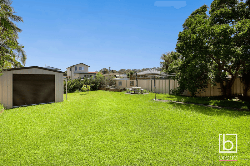 18 Balmoral Drive, GOROKAN, NSW 2263