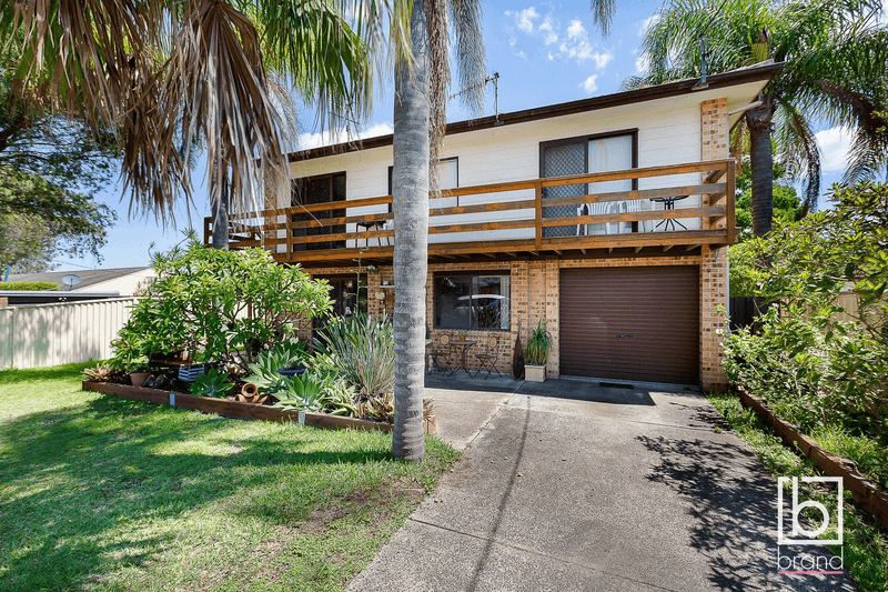 18 Balmoral Drive, GOROKAN, NSW 2263