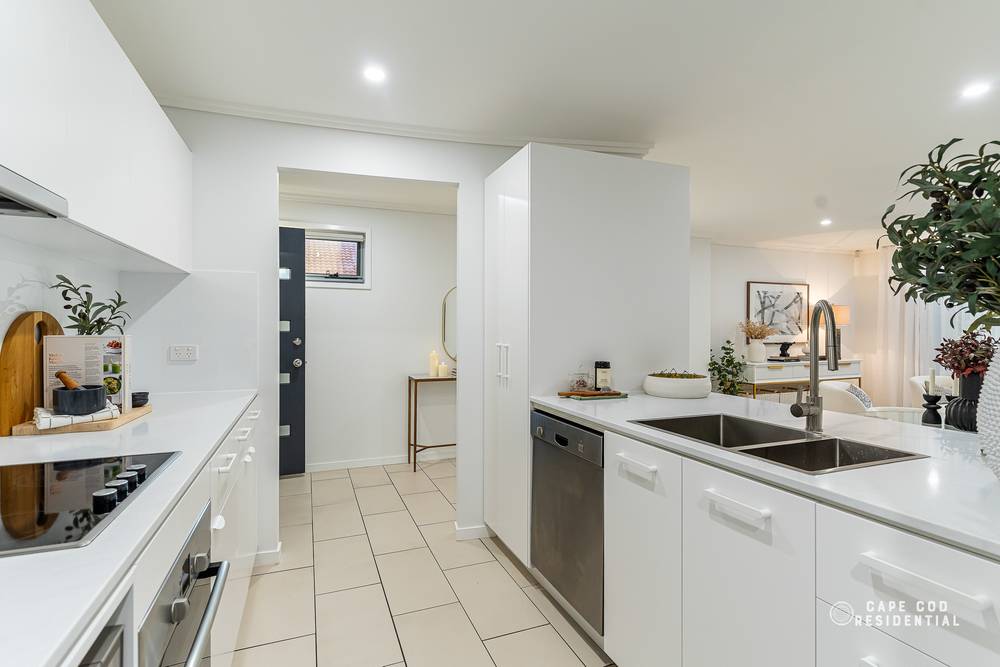 2/77 Douglas Street, GREENSLOPES, QLD 4120