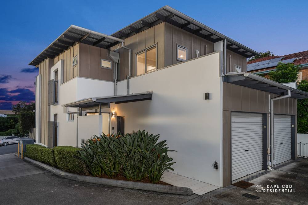 2/77 Douglas Street, GREENSLOPES, QLD 4120