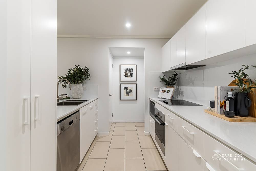 2/77 Douglas Street, GREENSLOPES, QLD 4120