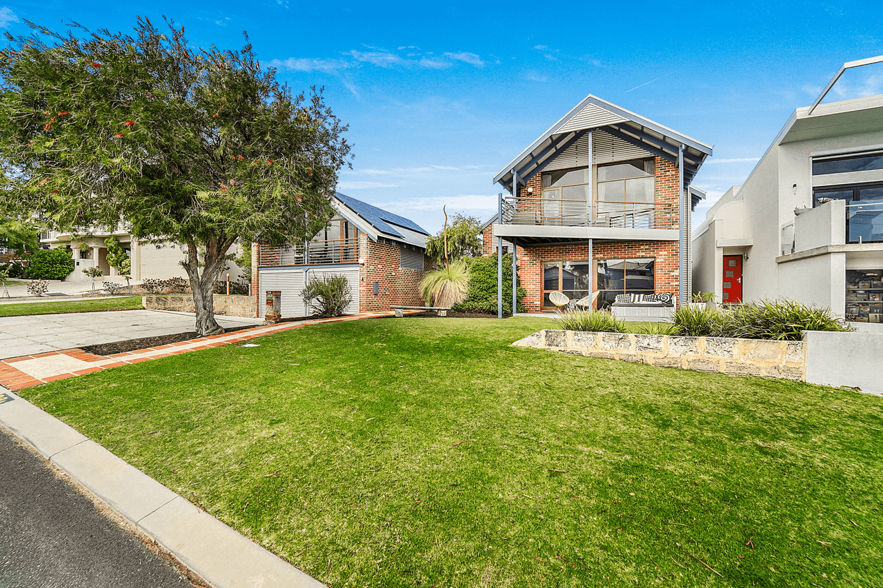 28A Oleander Way, KALLAROO, WA 6025