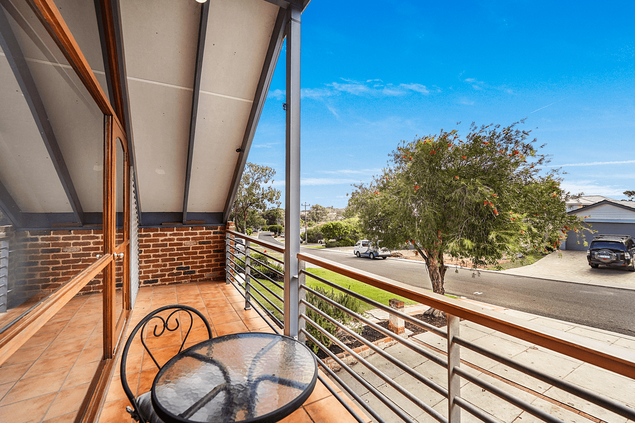 28A Oleander Way, KALLAROO, WA 6025