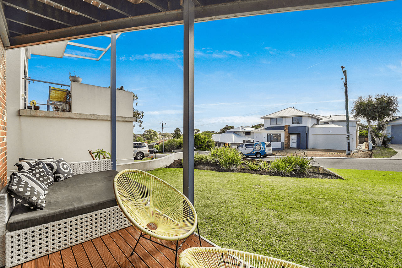 28A Oleander Way, KALLAROO, WA 6025