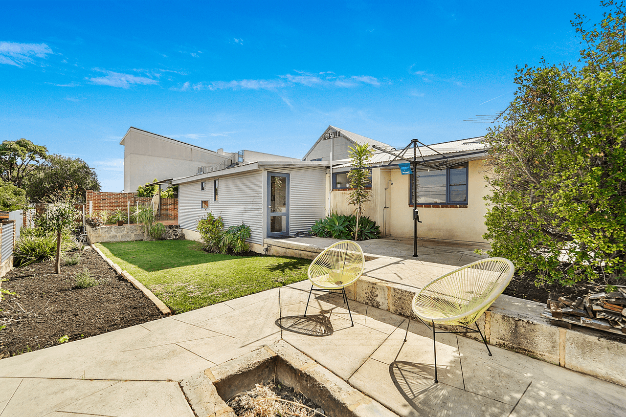 28A Oleander Way, KALLAROO, WA 6025