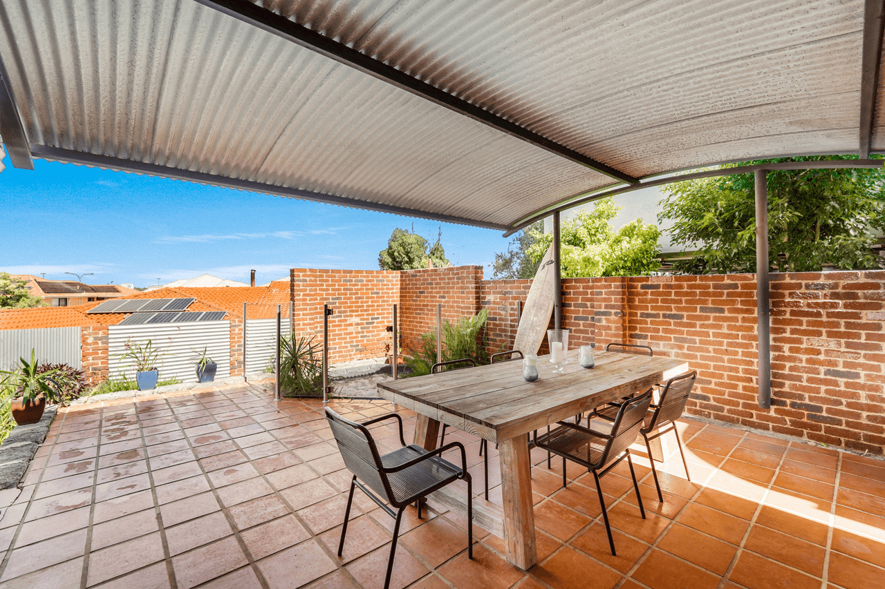 28A Oleander Way, KALLAROO, WA 6025