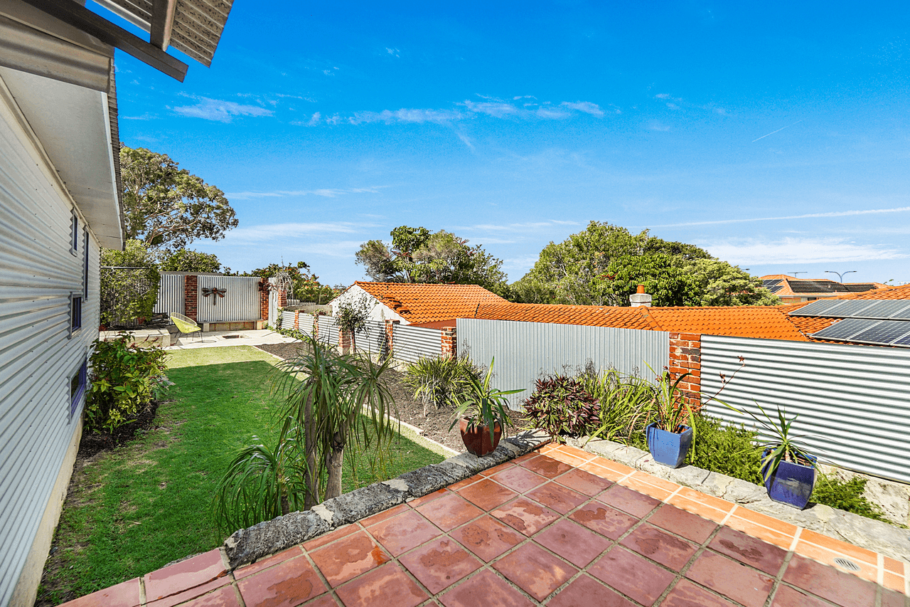 28A Oleander Way, KALLAROO, WA 6025