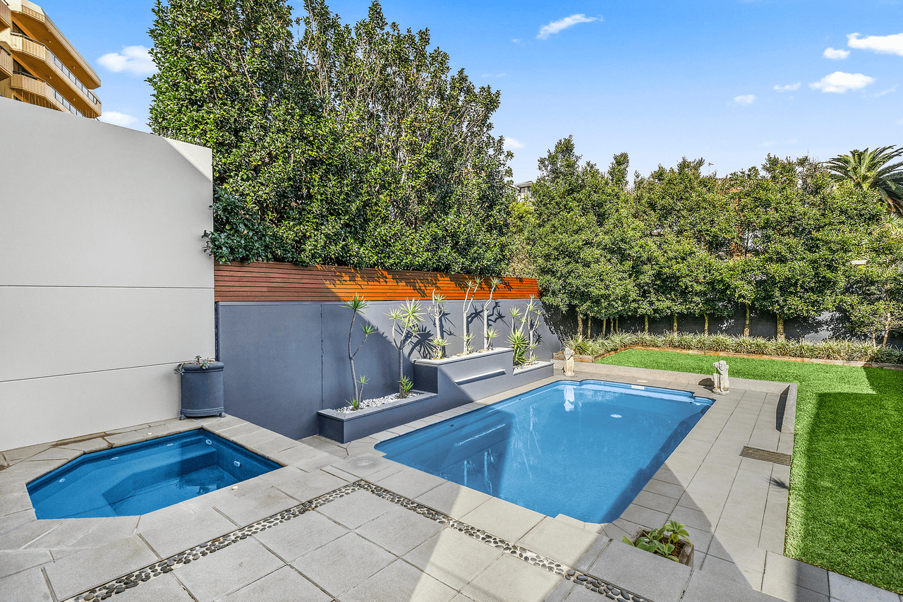 15B Smith Street, Wollongong, NSW 2500