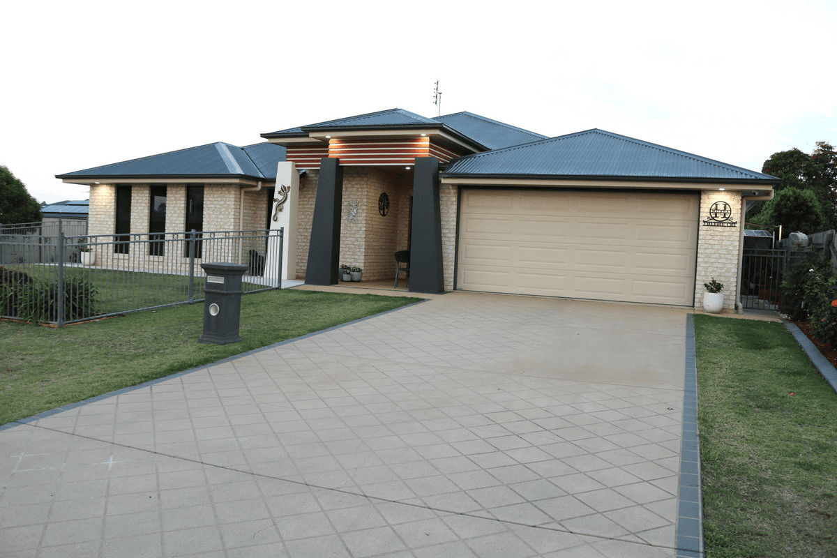 1 Debbie Court, Oakey, QLD 4401