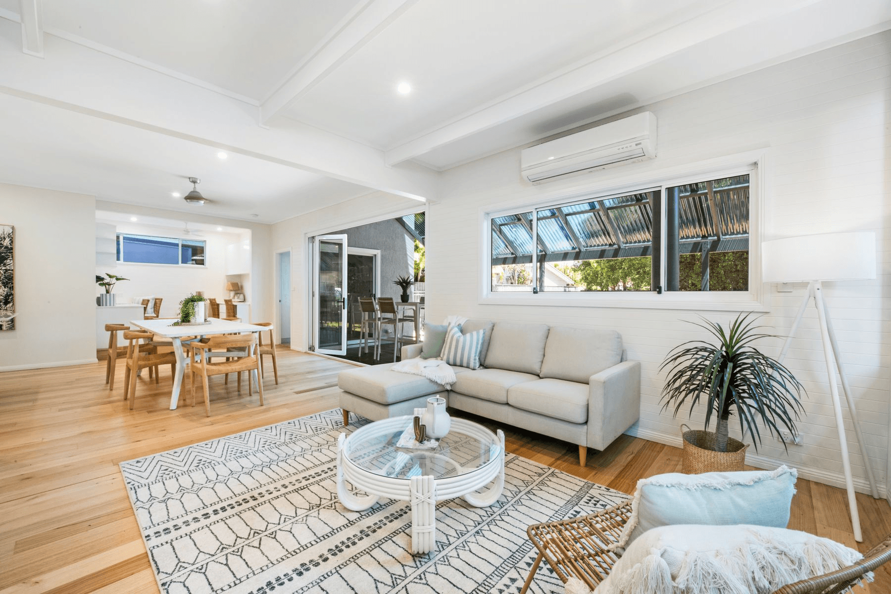 22 Reserve Drive, Bateau Bay, NSW 2261