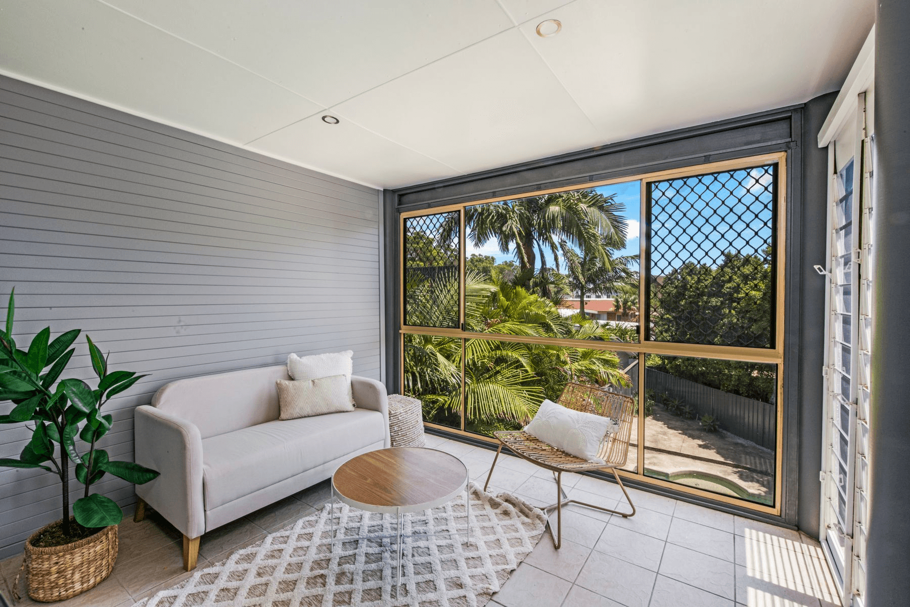 22 Reserve Drive, Bateau Bay, NSW 2261