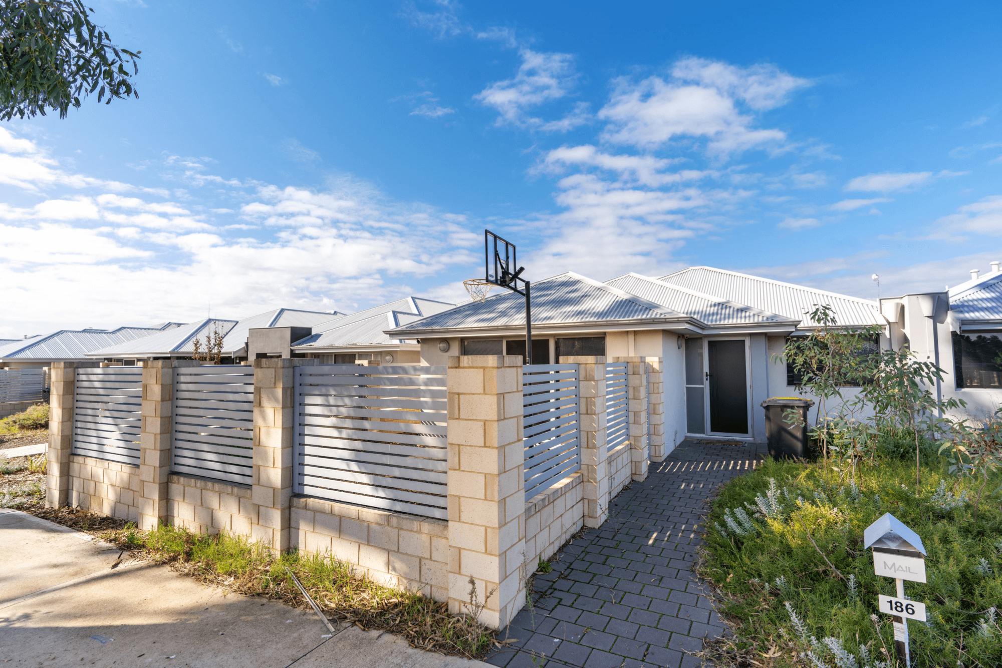 186 Balfour Street, HUNTINGDALE, WA 6110