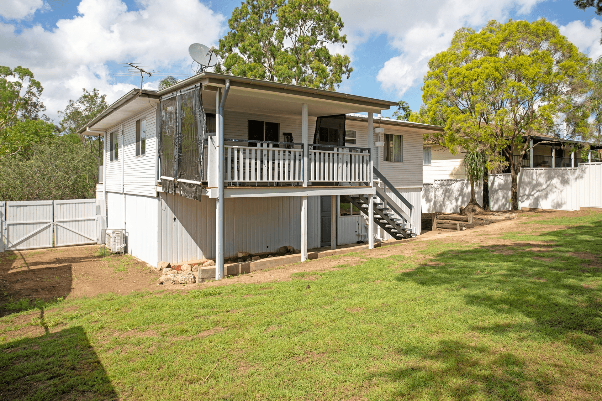 16 REIF STREET, FLINDERS VIEW, QLD 4305