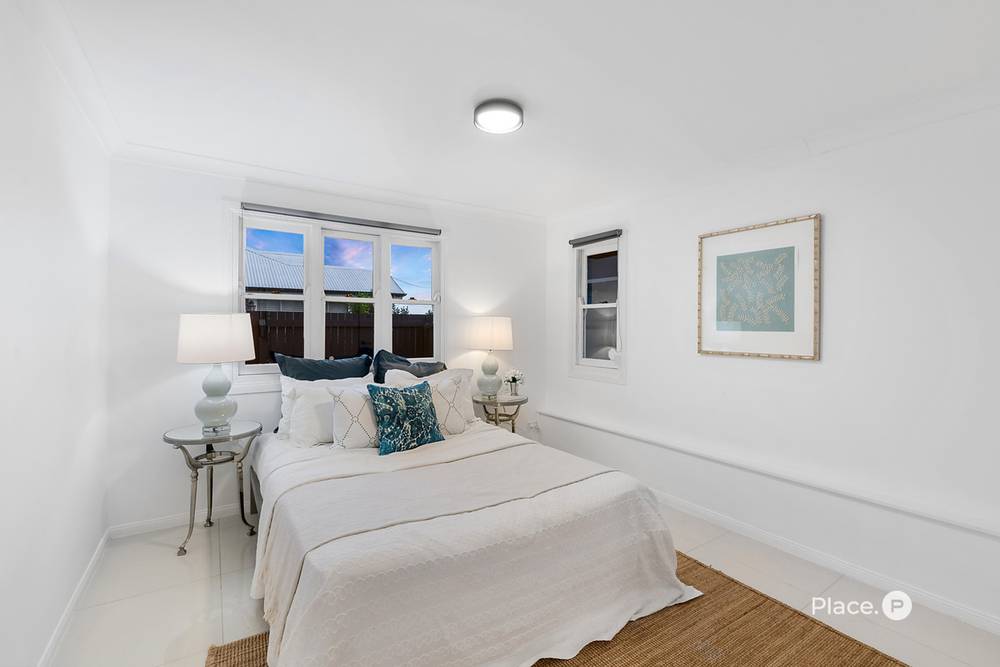 6 Carranya Street, Camp Hill, QLD 4152