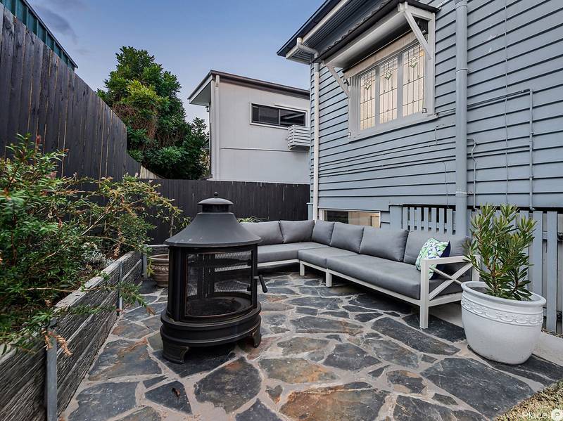 6 Carranya Street, Camp Hill, QLD 4152