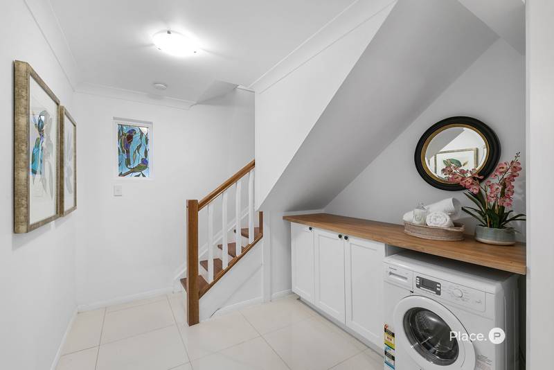 6 Carranya Street, Camp Hill, QLD 4152