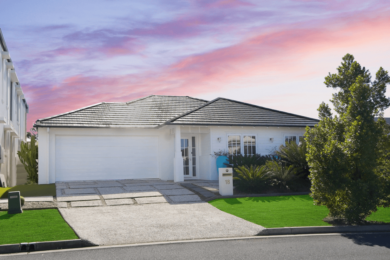 18 Clover Way, HELENSVALE, QLD 4212