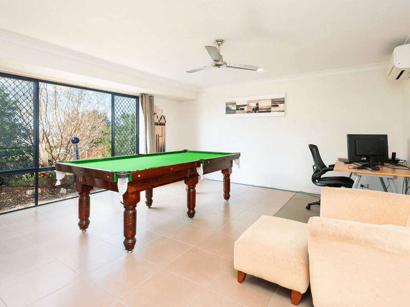 3 Elkins Street, Pacific Pines, QLD 4211