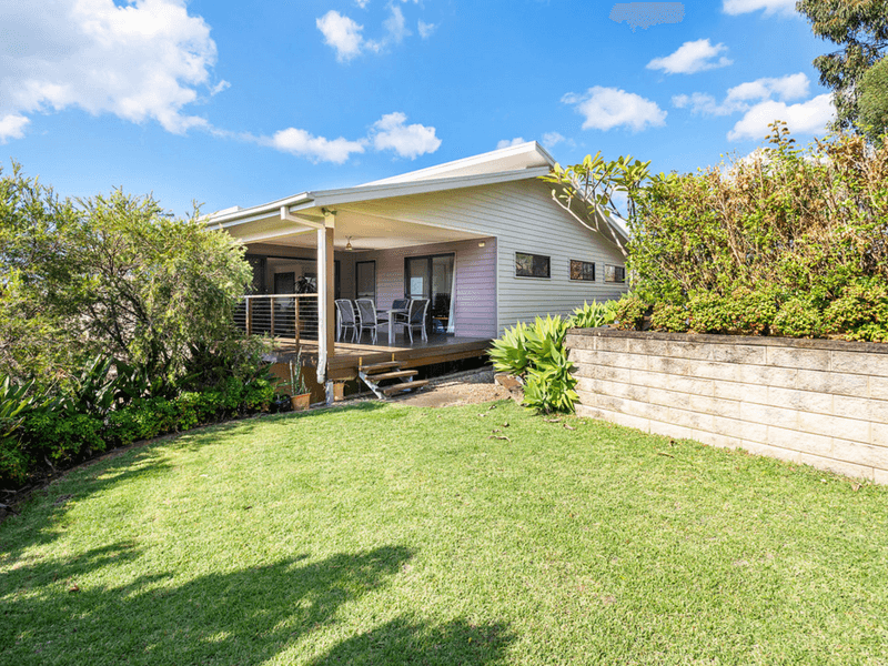 3 Elkins Street, Pacific Pines, QLD 4211