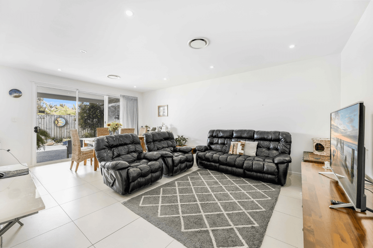 1/19 Comet Street, PELICAN WATERS, QLD 4551