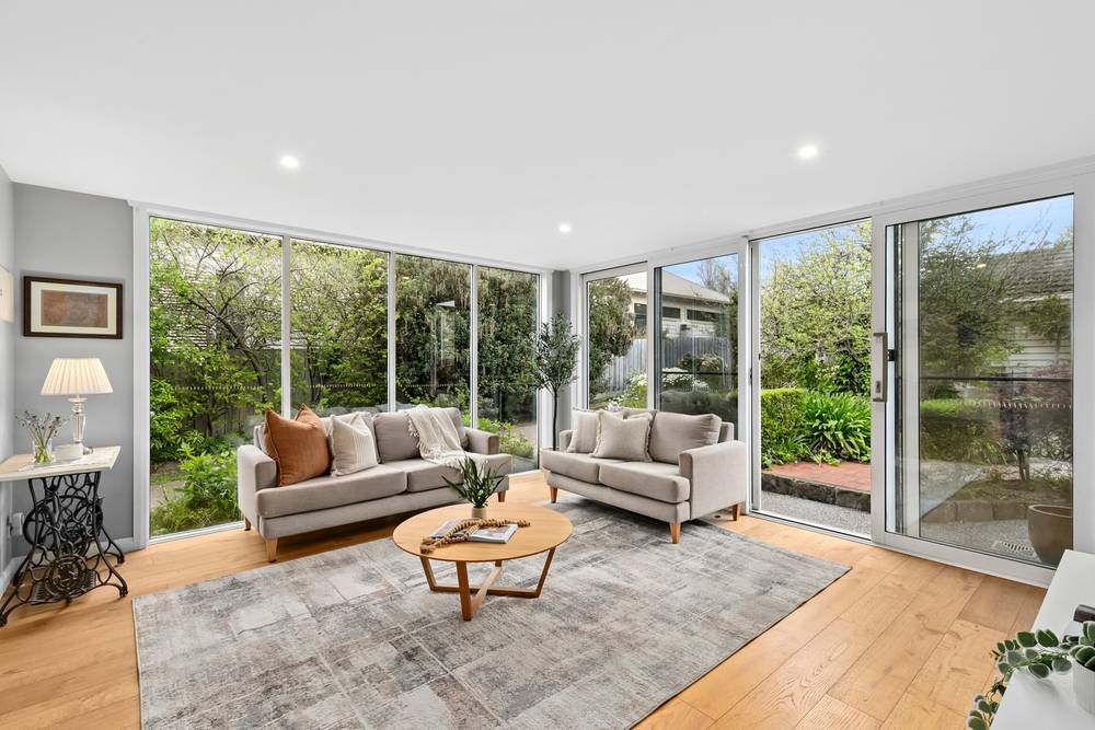 99 Aberdeen Street, Newtown, VIC 3220