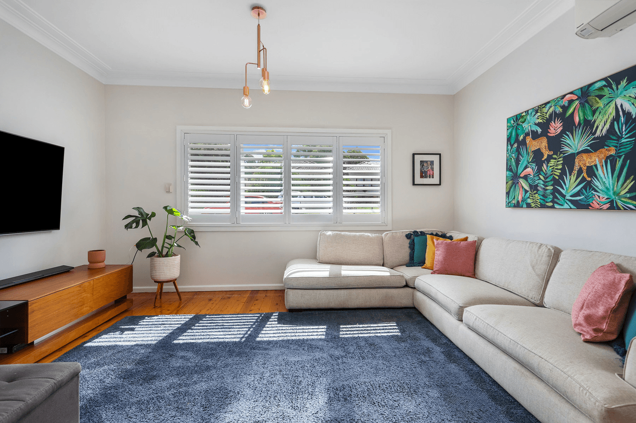 4 Bromfield Avenue, Toongabbie, NSW 2146