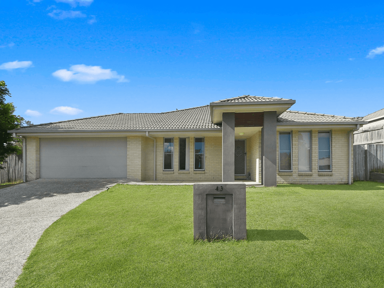 43 Bilby Drive, MORAYFIELD, QLD 4506